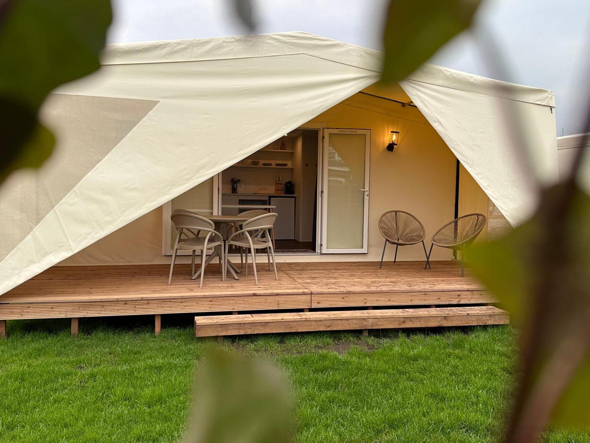 Glamping De Hof Van Eeden Warmond Exterior photo