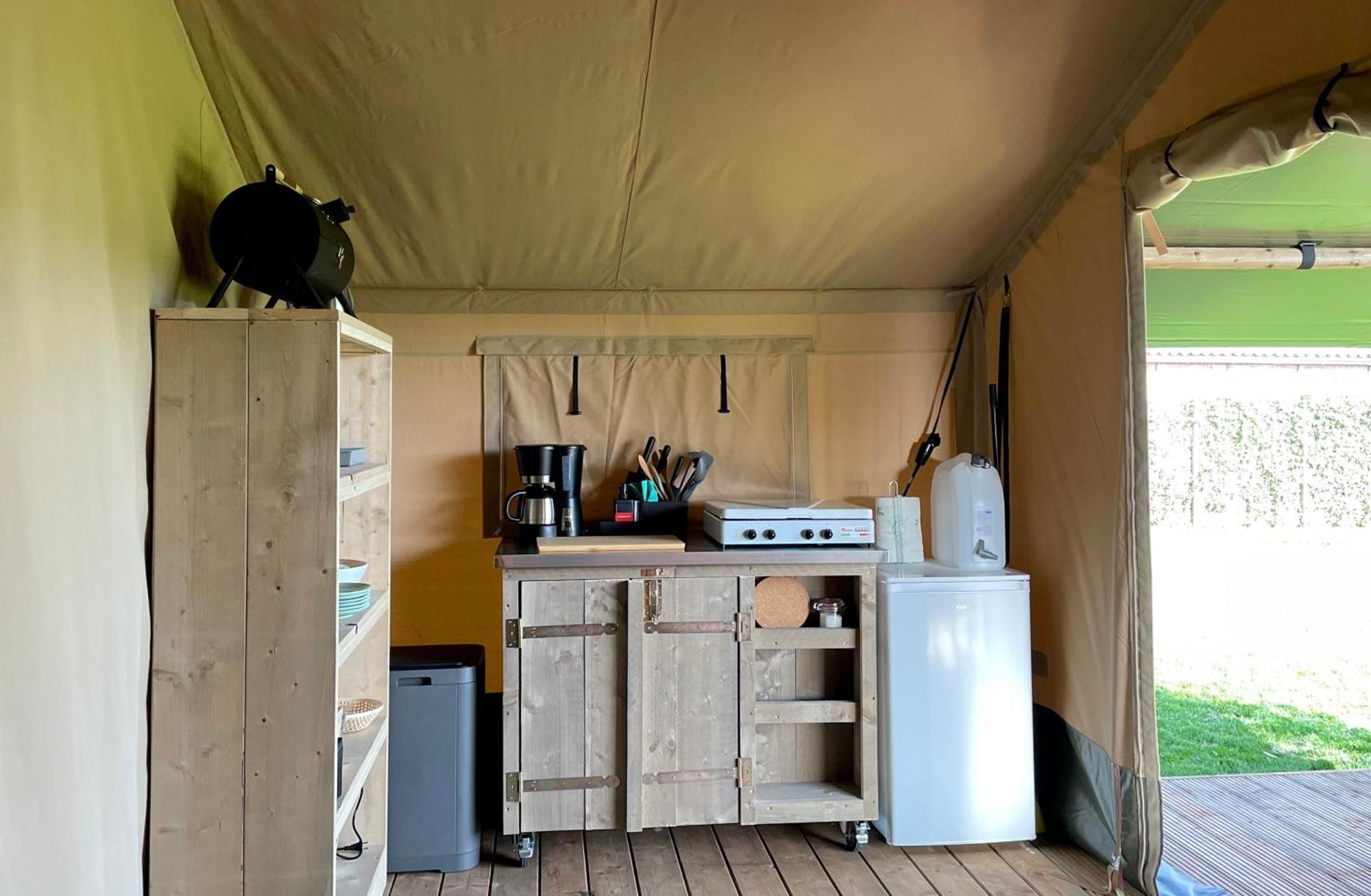Glamping De Hof Van Eeden Warmond Exterior photo